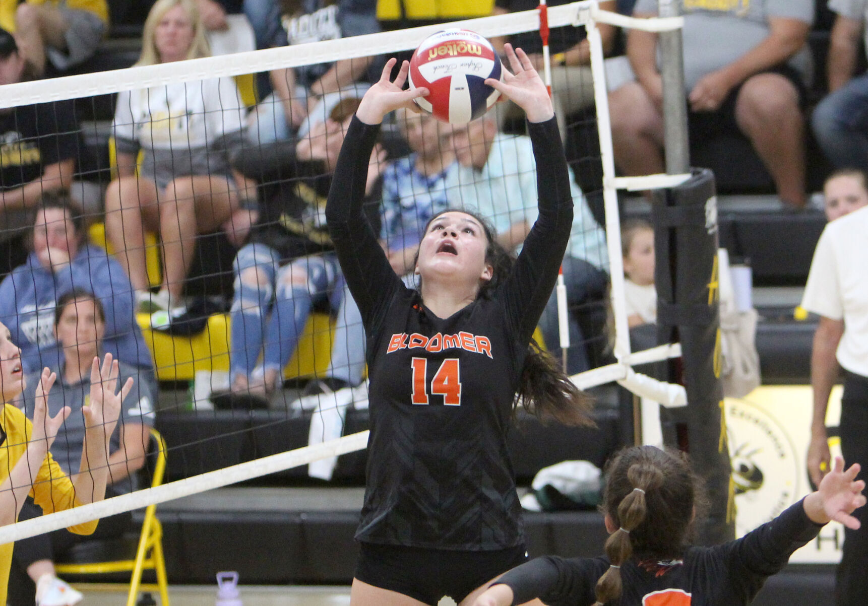 Bloomer at Cadott volleyball 9-13-22